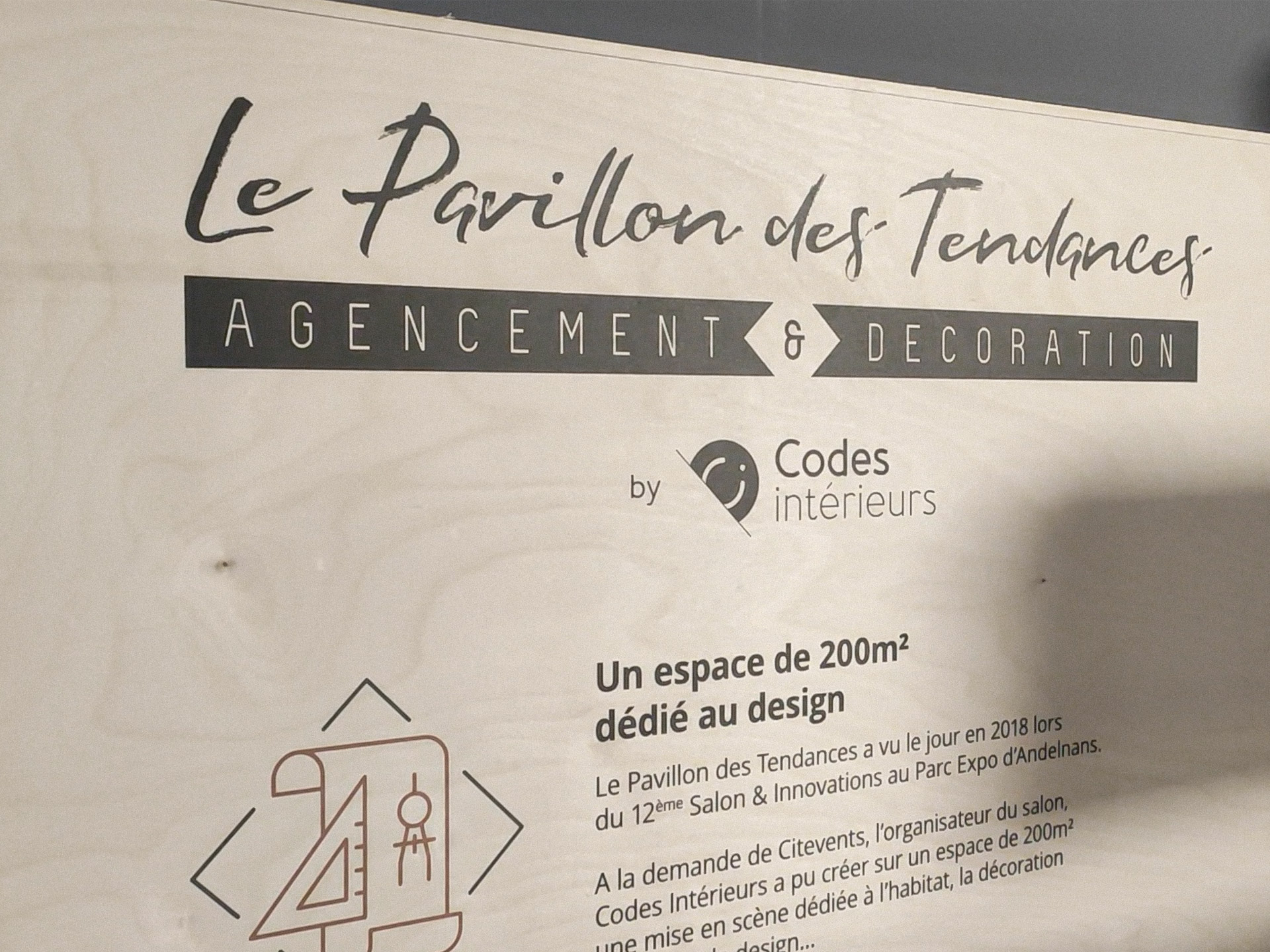 Projet - Le Pavillon des Tendances - Création de l'identité visuelle, Design graphique, Print, Online